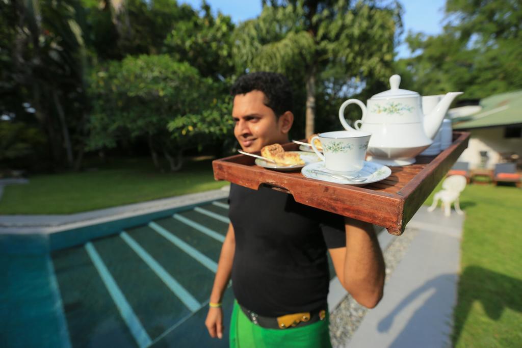 Horathapola Estate Hotel Marawila Buitenkant foto