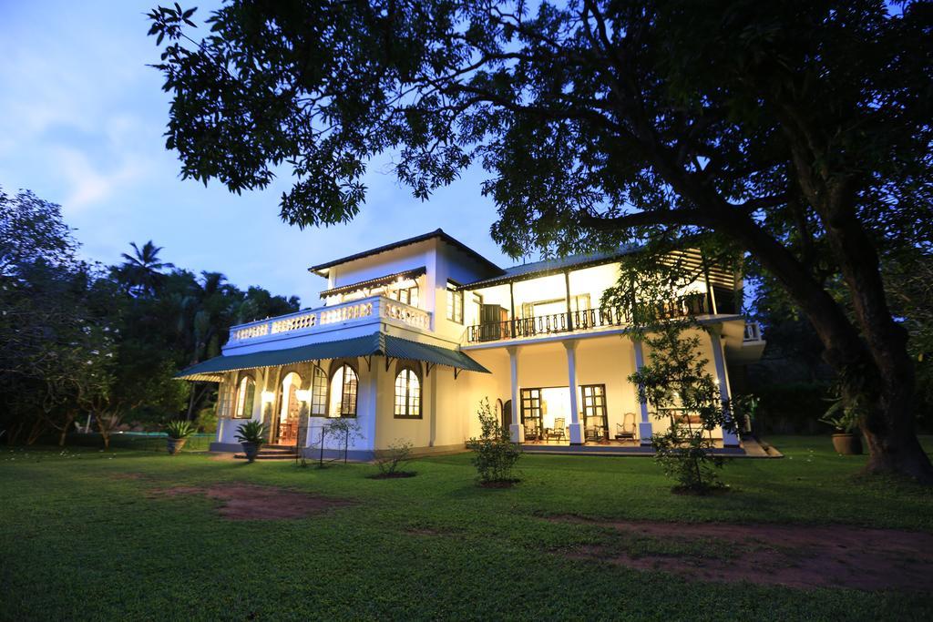 Horathapola Estate Hotel Marawila Buitenkant foto